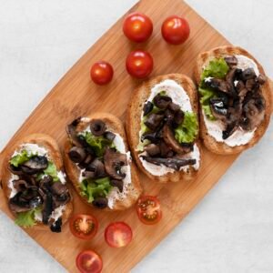 Mushroom toast